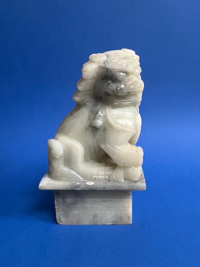 China Uit speksteen gesneden leeuw, Verzamelen, Beelden en Beeldjes, Ophalen of Verzenden, Gebruikt, Dier