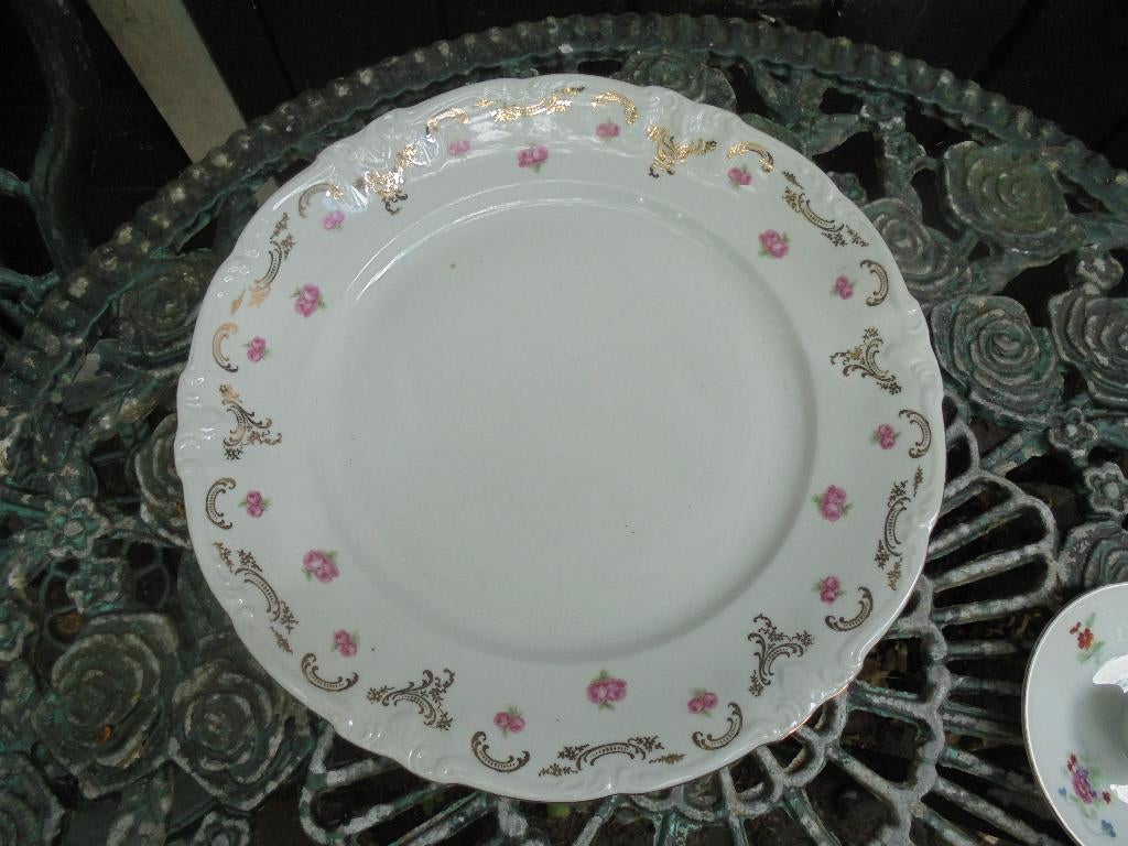 Grote ronde serveerschaal SPENZO met dubbele roze roosjes, Ophalen of Verzenden