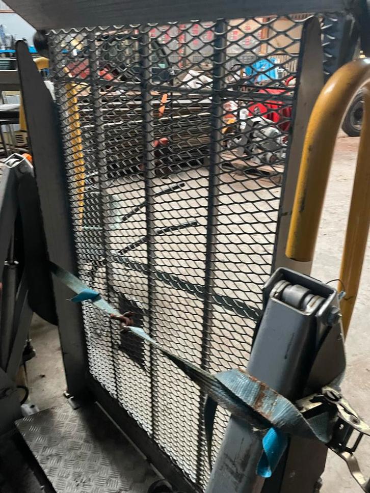 Rolstoellift - 400 kg draagvermogen, Doe-het-zelf en Verbouw, Lieren en Takels, Ophalen