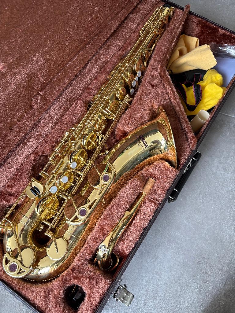 Yamaha YTS-32 Tenor Saxofoon "Purple Logo"  Nieuwstaat., Ophalen, Zo goed als nieuw, Tenor, Met koffer