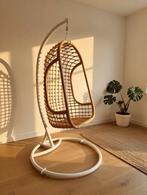 HK Living rotan hangstoel inclusief standaard, Huis en Inrichting, Ophalen, Bruin, Riet of Rotan, Zo goed als nieuw