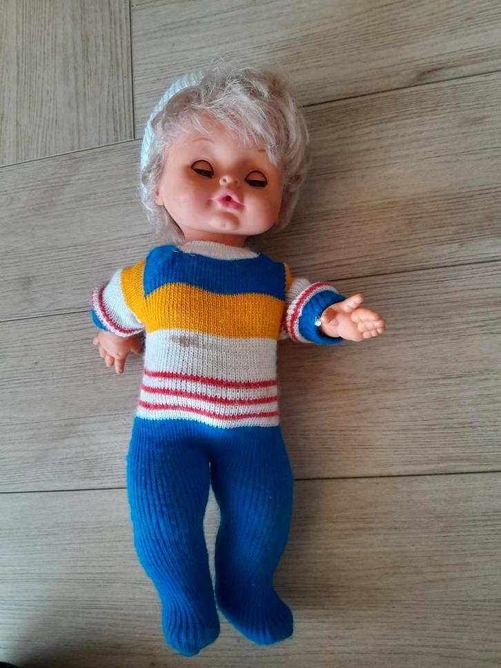 Vintage Babypop met slaapogen - 39,5 cm, Kinderen en Baby's, Speelgoed | Poppen, Ophalen of Verzenden