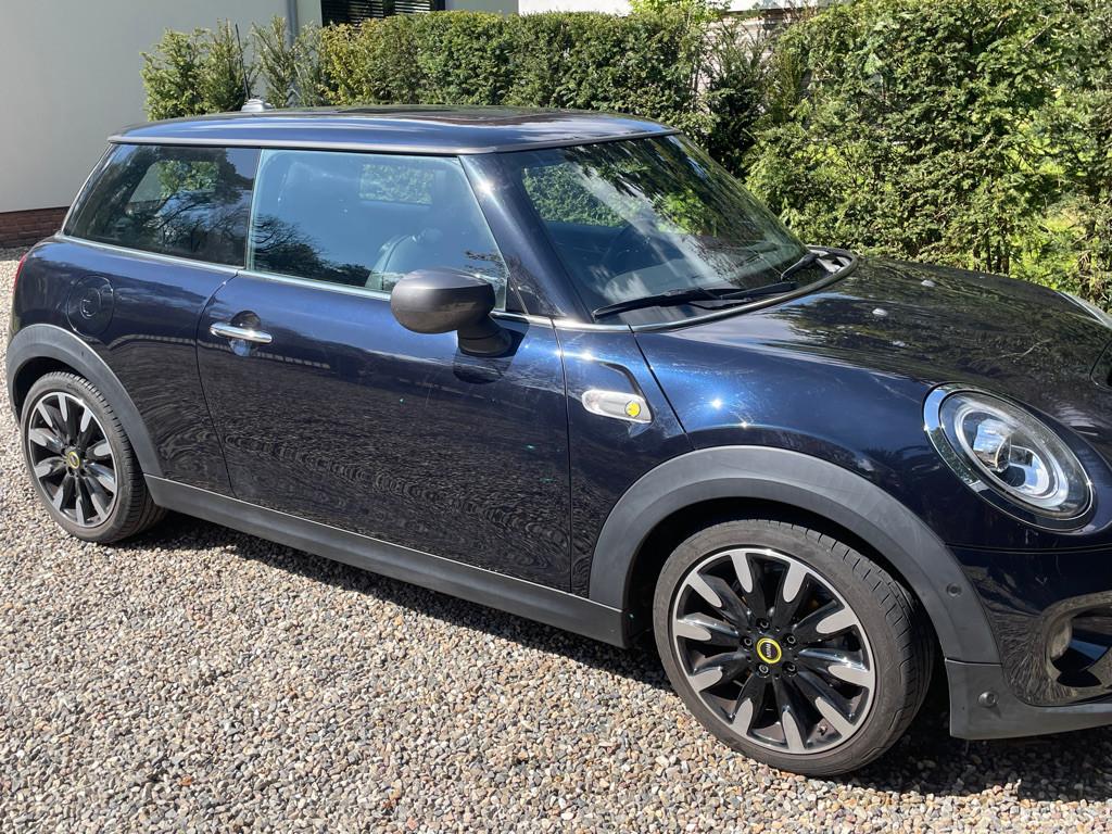 Mini Electric Cooper SE / Pano / Harman Kardon / Accu 94%SO, 50 €/maand, 93 kWh, Elektrisch, Particulier