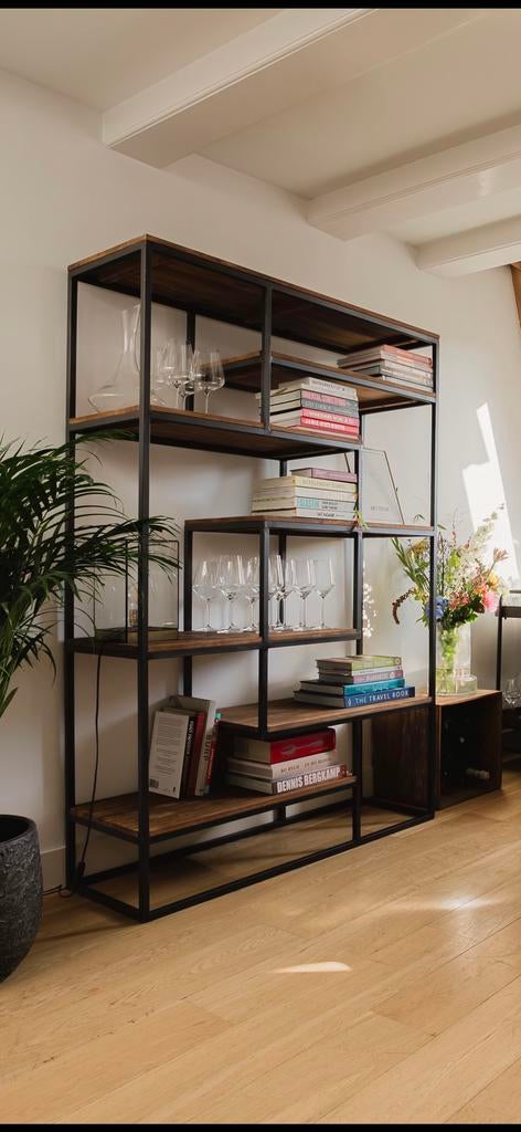 Living Harmony Kast Hout en Staal 180x120 - Troubadour, Ophalen, Met plank(en), 100 tot 150 cm, Zo goed als nieuw