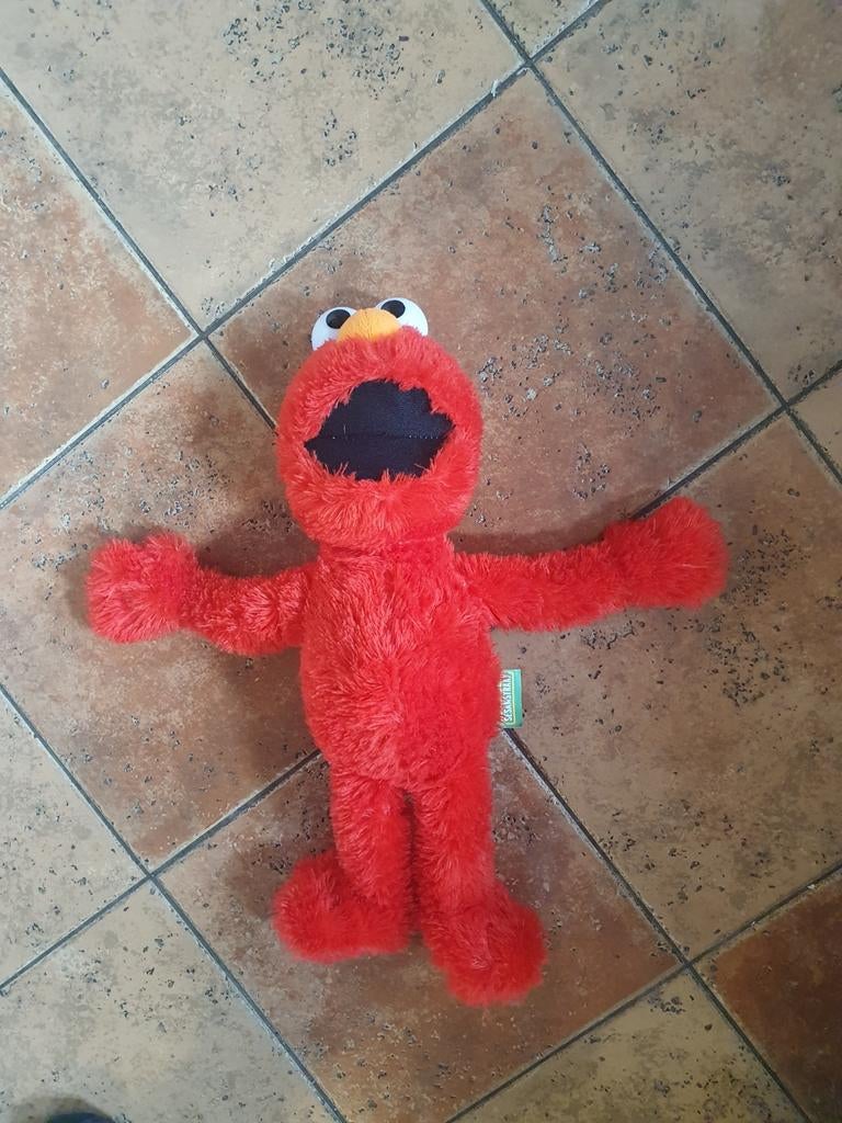Te koop Sesamstraat Elmo knuffel, Kinderen en Baby's, Speelgoed | Knuffels en Pluche, Ophalen of Verzenden, Overige typen