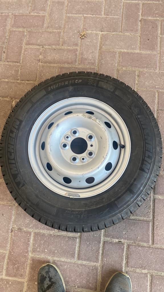 Michelin Camperband 215 70 15 nieuw, Ophalen, Nieuw