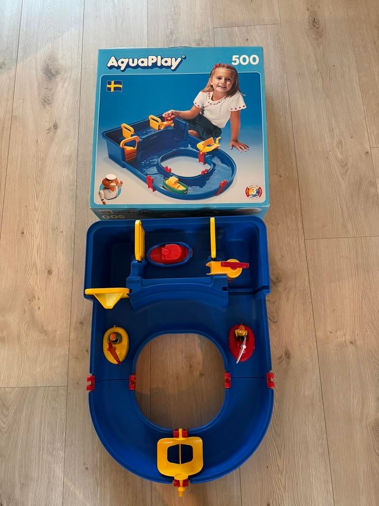 Aquaplay waterbaan en twee zeilbootjes, Kinderen en Baby's, Speelgoed | Buiten | Los speelgoed, Ophalen of Verzenden, Zo goed als nieuw