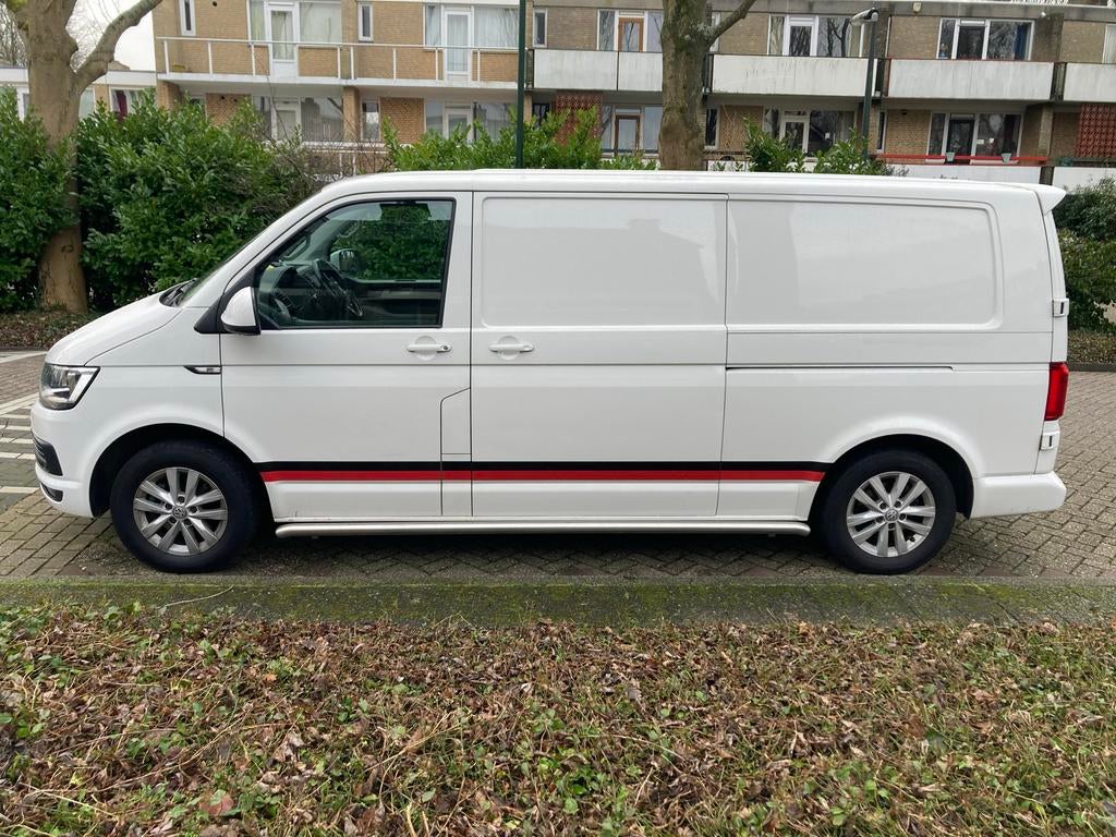 Verlengde Volkswagen Transporter twee schuifdeuren 2016, Auto's, Euro 5, Stof, Zwart, 4 cilinders