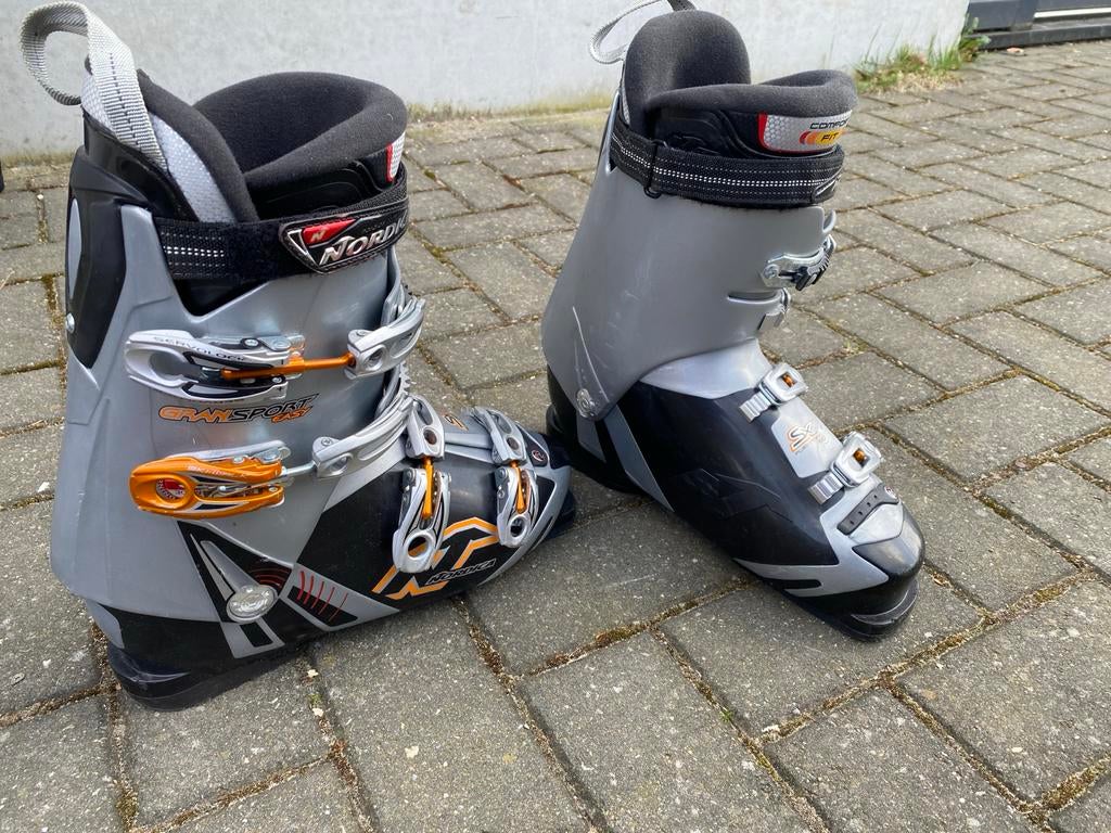 Nordica skischoenen comfort fit maat 43-44, Sport en Fitness, Skiën en Langlaufen, Ophalen, Gebruikt, Schoenen, Nordica