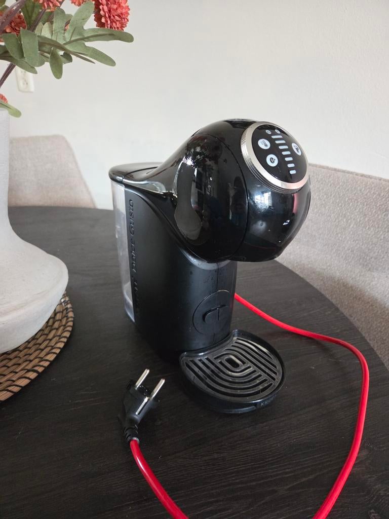 Krups NESCAFÉ Dolce Gusto Genio S Plus KP3408 (zwart), Ophalen