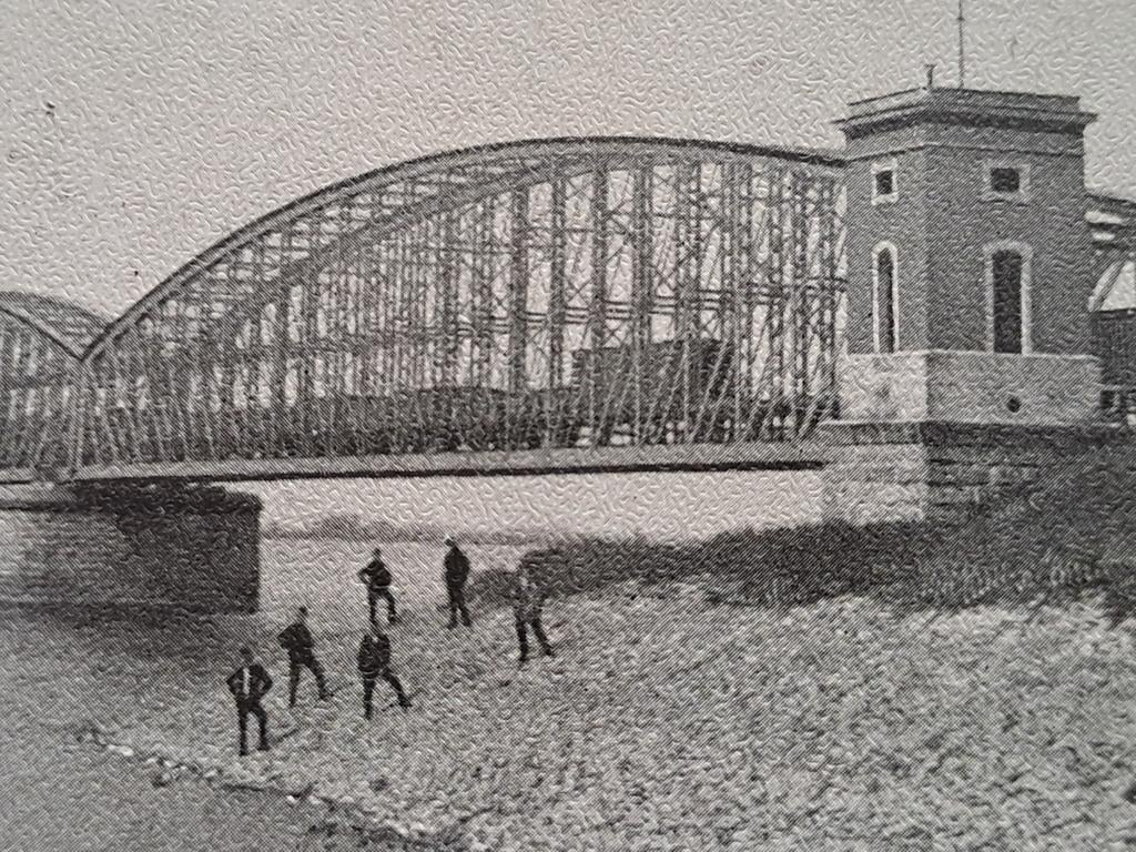 Moerdijk,  brug, Verzamelen, Ansichtkaarten | Nederland, Ophalen of Verzenden