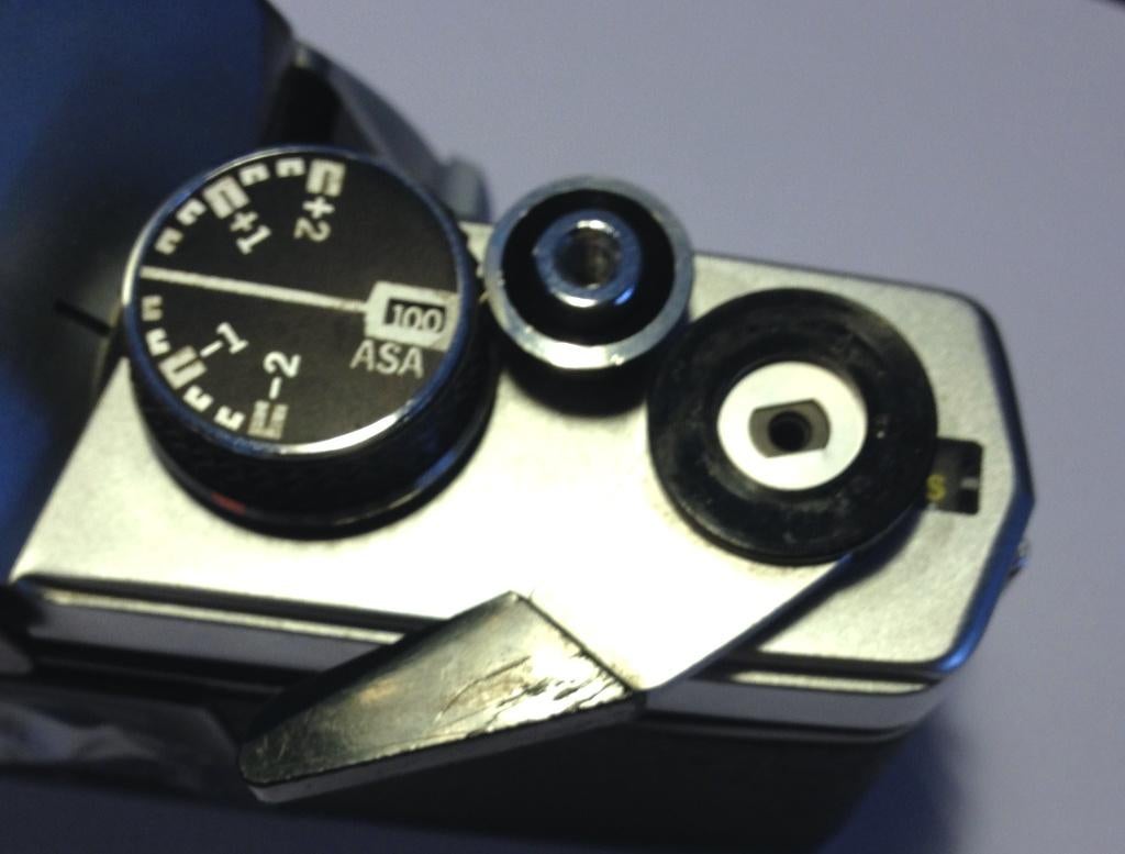 Olympus OM1(n) - OM2(n)- OM10 - diverse onderdelen body, Audio, Tv en Foto, Fotocamera's Analoog, Ophalen of Verzenden, Gebruikt