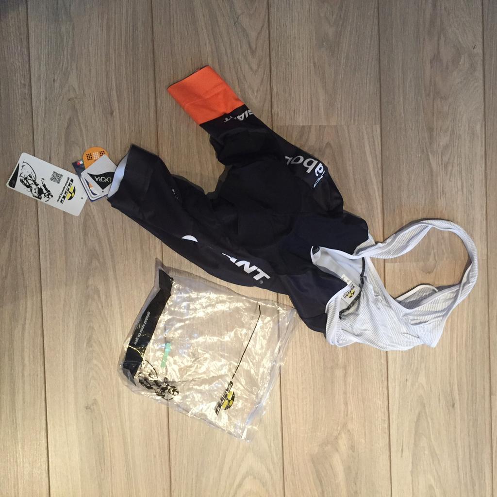 Nieuwe wielrenbroek met zeem maat XS Rabobank, Ophalen of Verzenden, Nieuw, Kleding