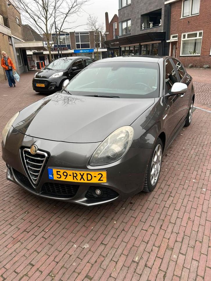 Alfa Romeo Giulietta 1.4 Turbo Multi AIR 2011 Grijs, Auto's, Alfa Romeo, Particulier, Giulietta, Benzine, A, Hatchback, Handgeschakeld