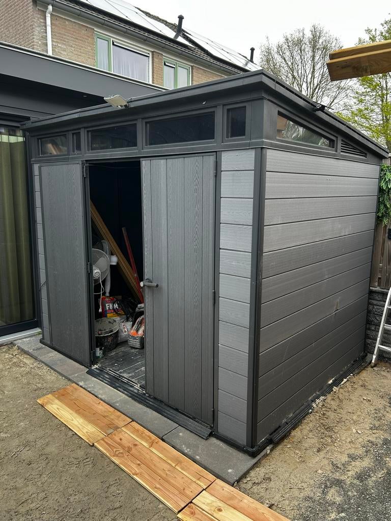 Keter Tuinhuis/Schuur - Ruim en Duurzaam, Kunststof, Gebruikt, Minder dan 200 cm, Ophalen