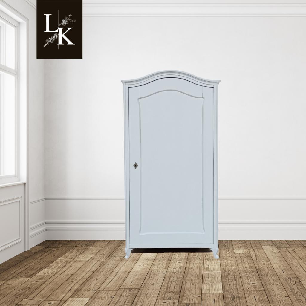 Landelijke klassieke hangkast, eendeurskast, linnenkast