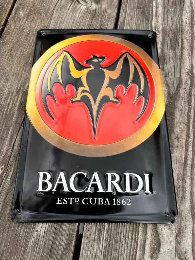 Bacardi reliëf wand bord 20x30, Ophalen, Zo goed als nieuw, Reclamebord