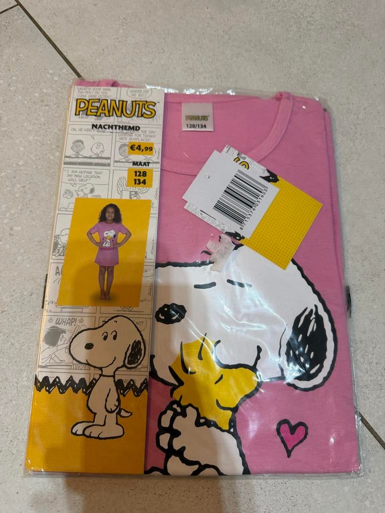 Nieuw Peanuts Snoopy Nachthemd Maat 128/134, Kinderen en Baby's, Ophalen of Verzenden, Nieuw, Meisje, Nacht- of Onderkleding