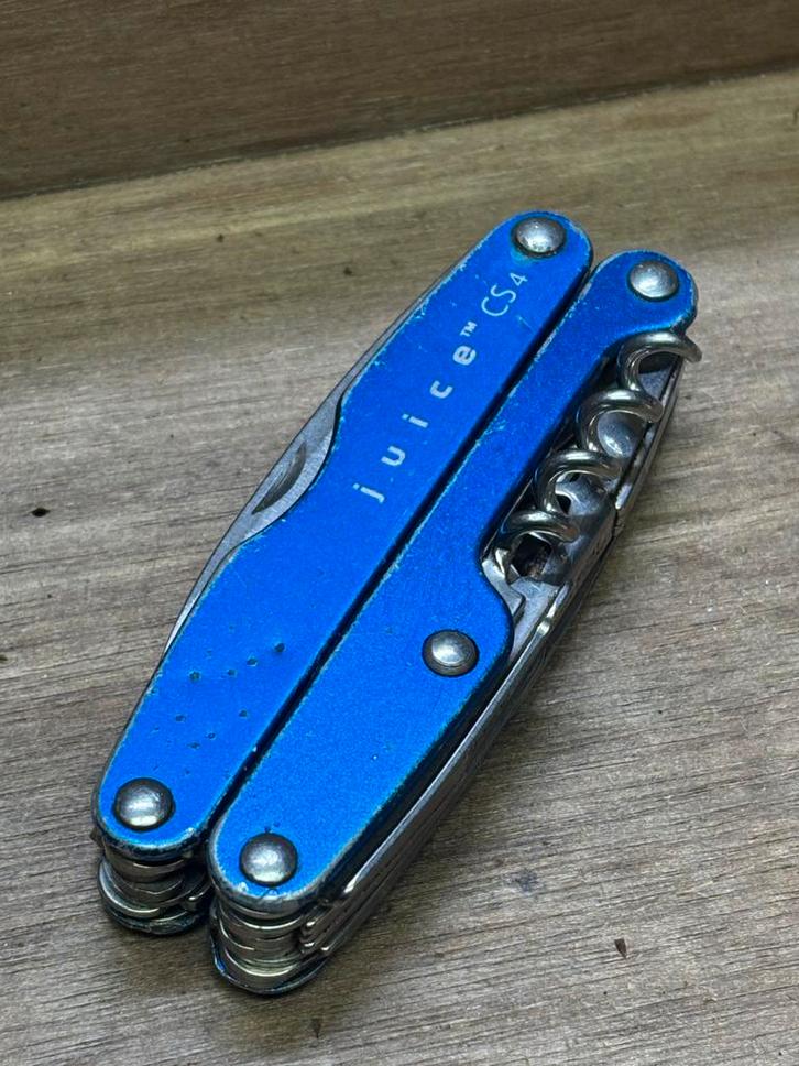 Leatherman Juice CS4 Multitool - Blauw, Caravans en Kamperen, Kampeergereedschap, Gebruikt, Ophalen of Verzenden