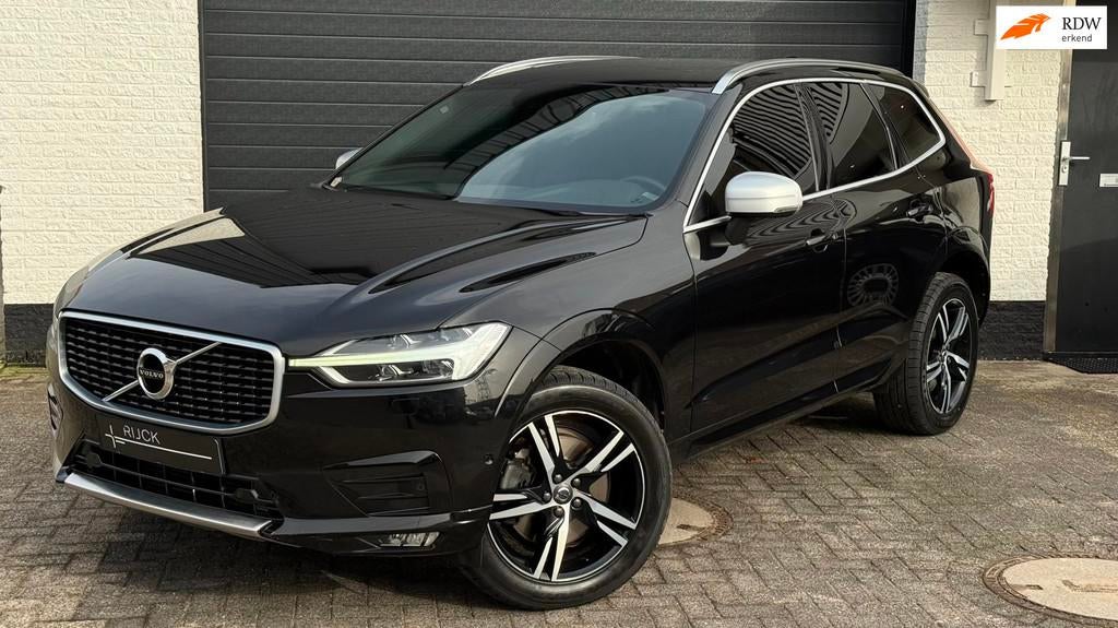 Volvo XC60 2.0 T5 AWD R-Design| Luchtvering | Pano | Camera|, Auto's, Automaat, Gebruikt, Zwart, 4 cilinders