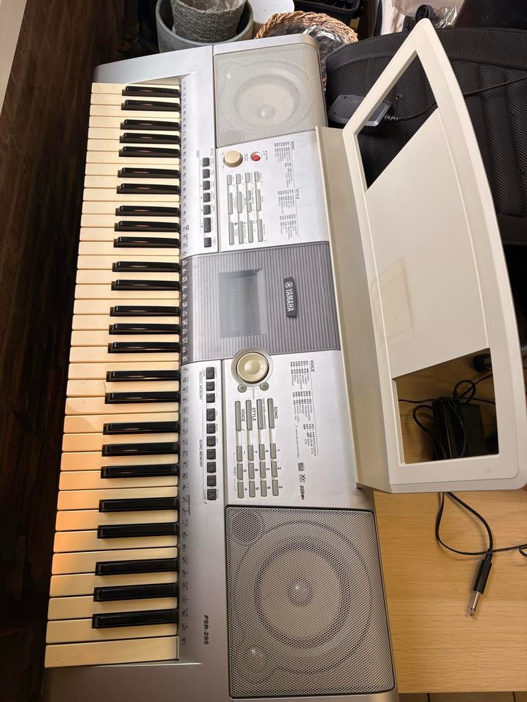 Yamaha PSR-295 keyboard, Muziek en Instrumenten, Keyboards, Ophalen, 61 toetsen, Gebruikt, Midi-aansluiting