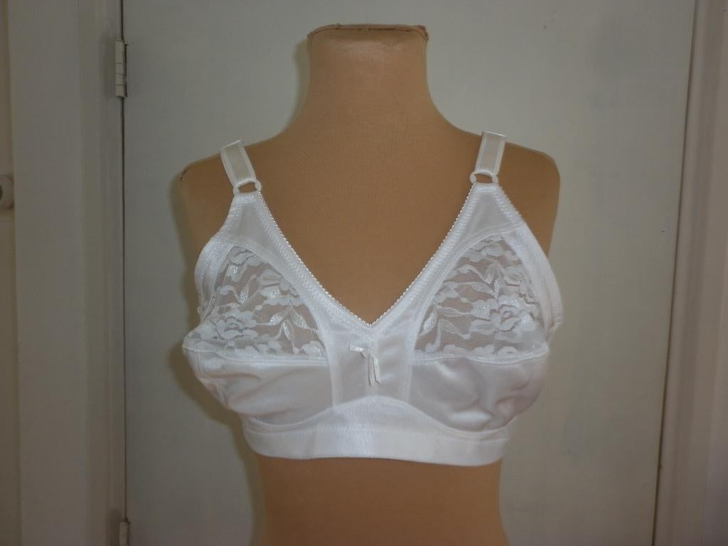 Bh zonder beugels maat  85D, Kleding | Dames, Ondergoed en Lingerie, Verzenden, Wit, BH