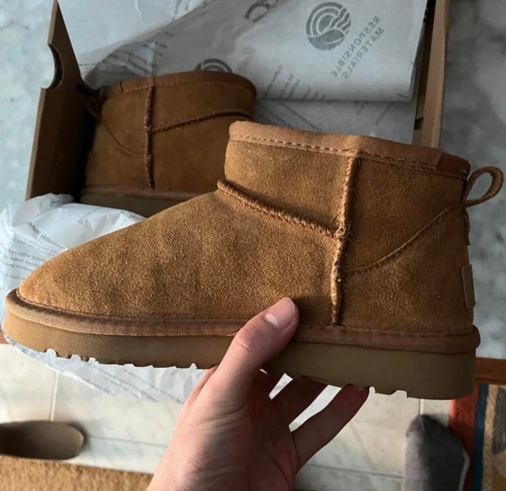 UGG Mini Laarzen Maat 39 - nieuw, Kleding | Dames, Schoenen, UGG, Bruin, Lage of Enkellaarzen, Nieuw