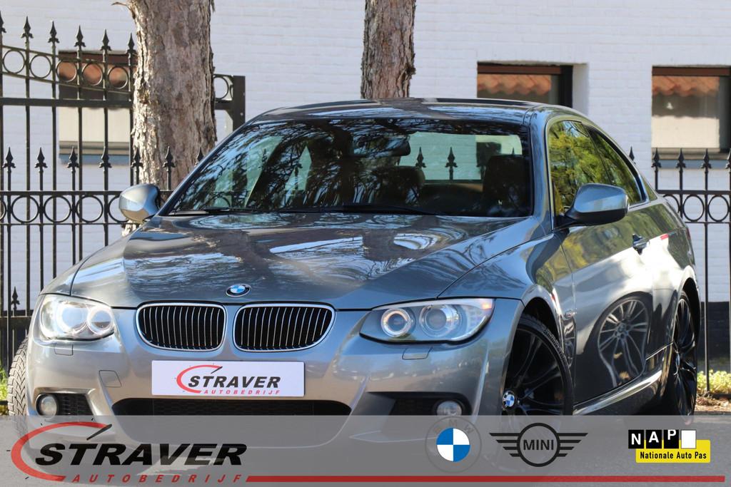 BMW 3-serie Coupé 325i Business Line Sport |M-Sport, Auto's, Automaat, Gebruikt, 2996 cc, 1600 kg