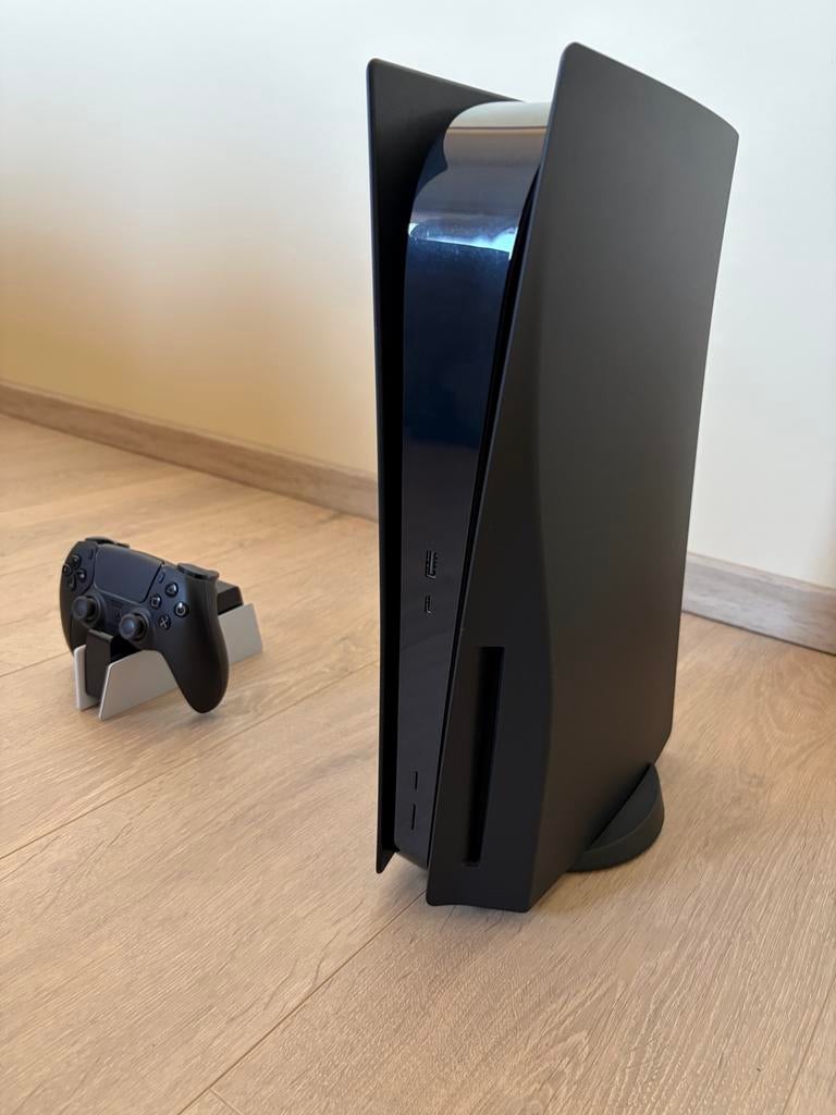 PS5 Black Edition Z.G.A.N. met disk drive, Spelcomputers en Games, Spelcomputers | Sony PlayStation 5, Ophalen, Zo goed als nieuw