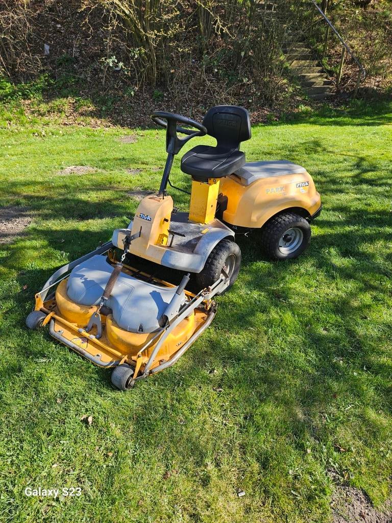 Stiga park zitmaaier frontmaaier grasmaaier, Ophalen of Verzenden, Gebruikt, Mulchfunctie, 90 tot 120 cm