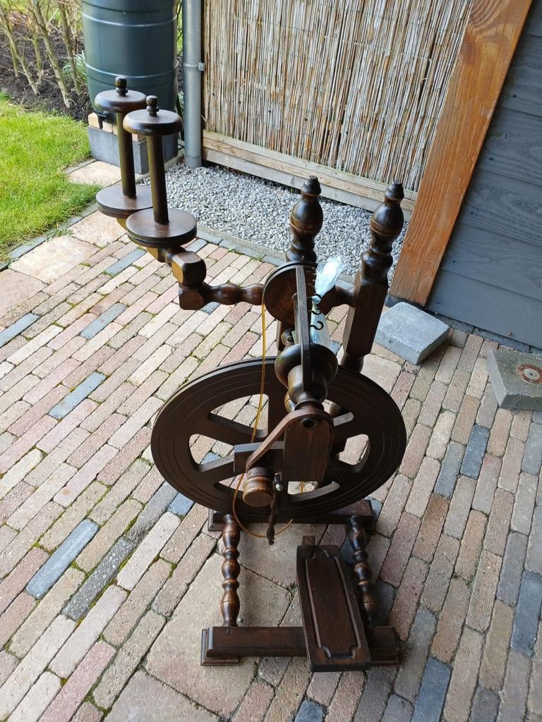 Spinnewiel, Ophalen, Spinnewiel