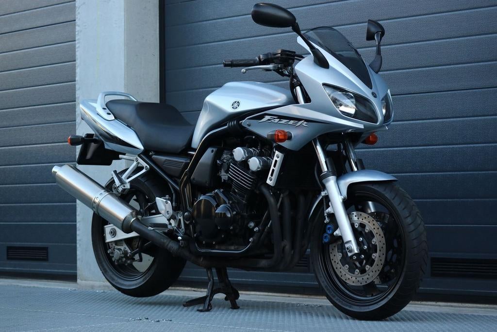 YAMAHA Fazer 600 A2 mogelijk (bj 2003) 44,004 km, Motoren, Motoren | Yamaha, 4 cilinders, Bedrijf, Onbekend, Sport