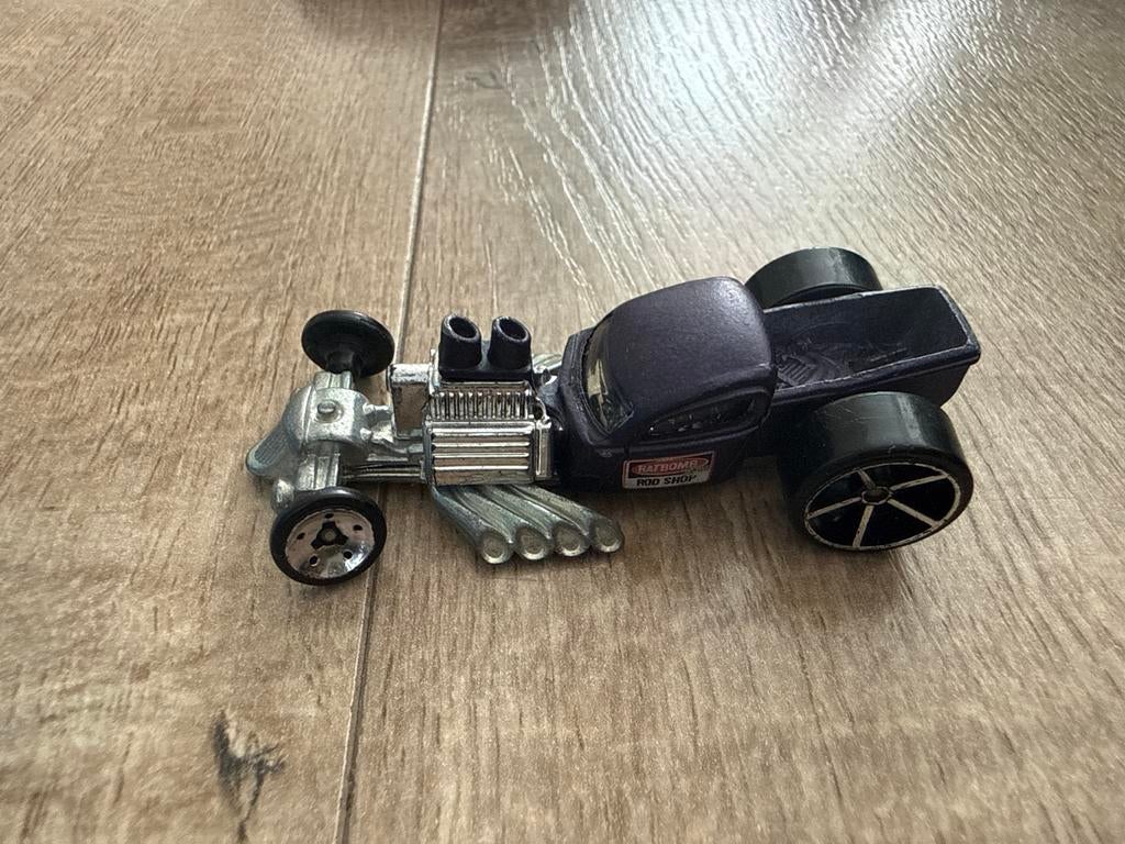 Hot Wheels Ratbomb Rod Shop Speelgoedauto, Ophalen of Verzenden, Gebruikt