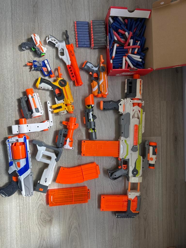 Grote partij Nerf pistolen en pijltjes, Ophalen, Gebruikt