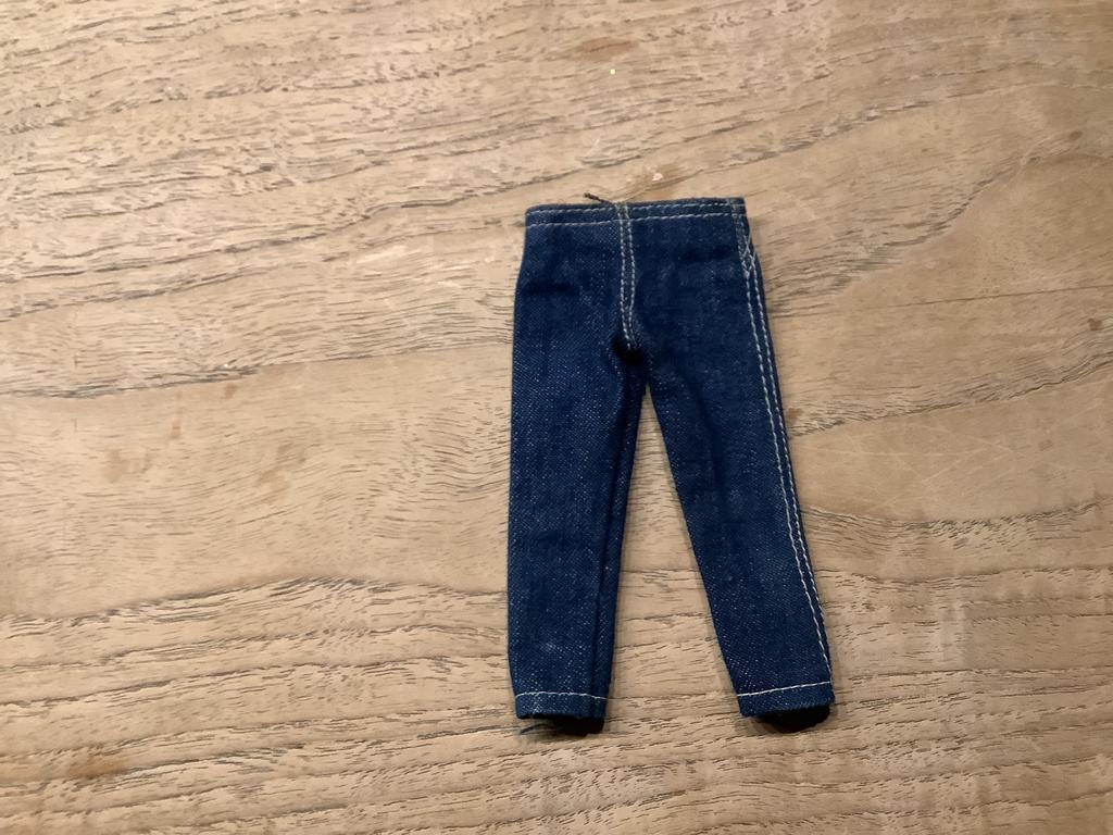Barbie broek Ricky, Verzamelen, Poppen, Ophalen of Verzenden, Gebruikt, Kleertjes