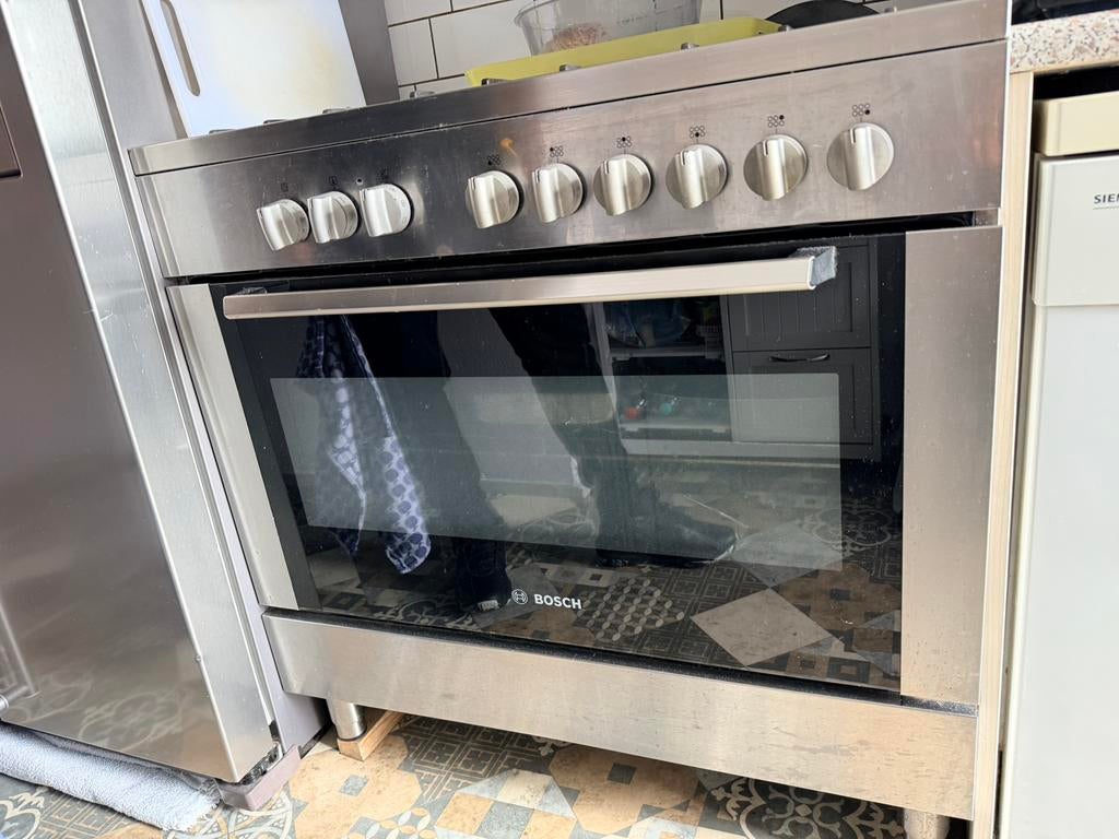 Bosch 6 pits fornuis met elektrische oven, Witgoed en Apparatuur, Fornuizen, Ophalen, Gebruikt, 60 cm of meer, Gas