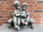 Kinderen op Bankje, Tuin en Terras, Ophalen, Nieuw, Beton, Mensenbeeld