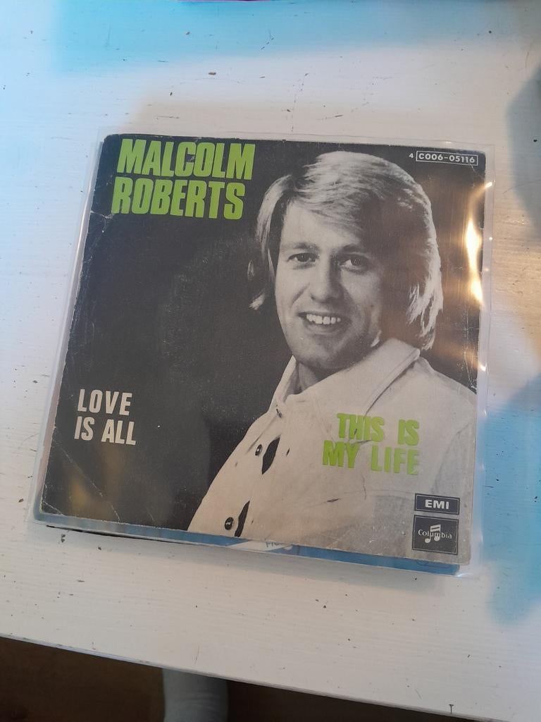 Malcolm roberts 7 inch love is all, Cd's en Dvd's, Ophalen of Verzenden, Zo goed als nieuw, Pop