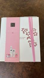 Rituals Giftset M, the ritual of Sakura, Ophalen of Verzenden, Zo goed als nieuw, Bodylotion, Crème of Olie