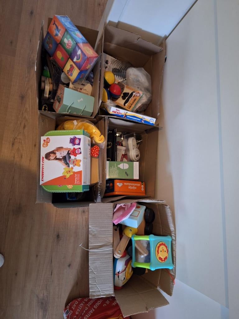 Rommelmarkt spullen, Ophalen, Gebruikt