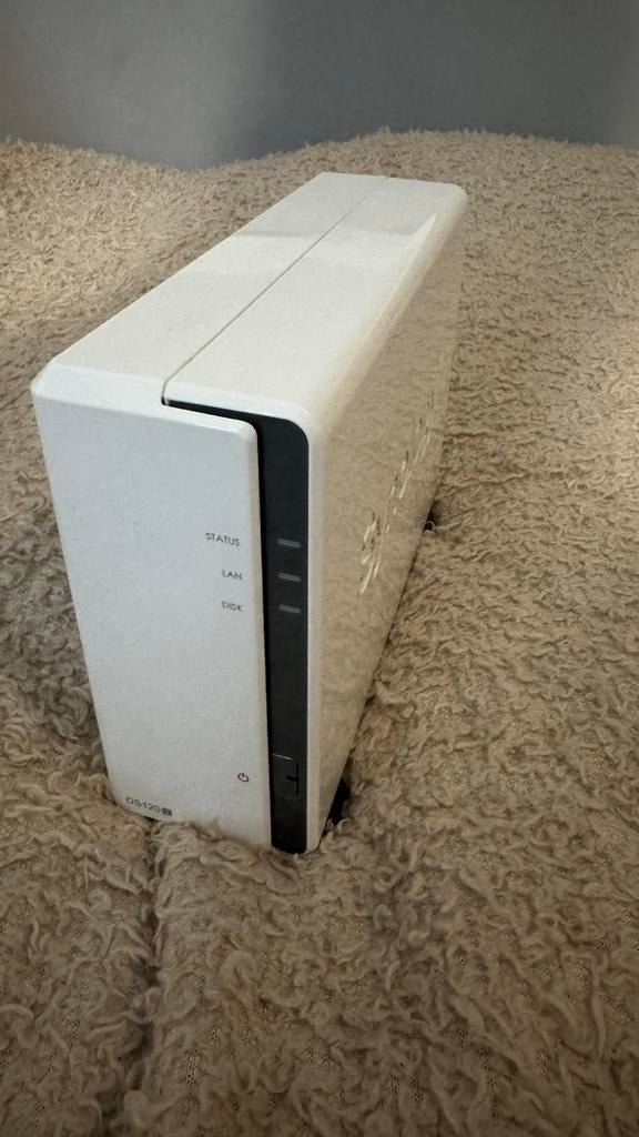 Synology NAS DS120j met 1TB HDD, Computers en Software, NAS, Ophalen, Zo goed als nieuw