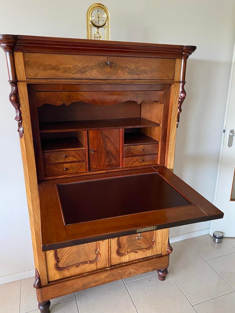 Antieke secretaire - Restauratie nodig, Ophalen of Verzenden