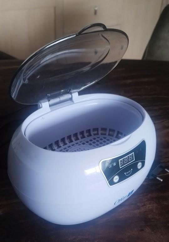 Ultrasoon Reiniger / sieraden en brillen reiniger, Sieraden, Tassen en Uiterlijk, Zonnebrillen en Brillen | Dames, Zo goed als nieuw