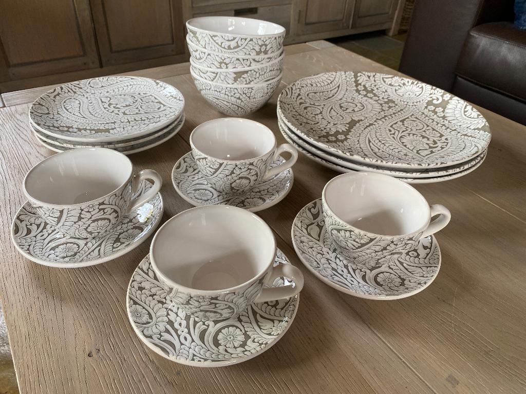 Servies met paisley motief (Zara Home), Huis en Inrichting, Keuken | Servies, Ophalen, Gebruikt, Overige stijlen, Aardewerk