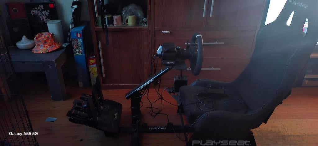 Moza R3 Playseat met HGS shifter en clutch padel, Spelcomputers en Games, Ophalen, 1 speler, Racen en Vliegen, Zo goed als nieuw