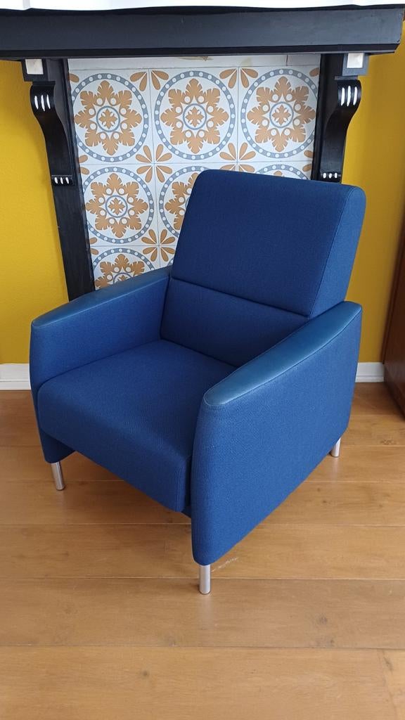 Blauwe Havee Bologna design fauteuil, Ophalen, Zo goed als nieuw, Leer, 50 tot 75 cm