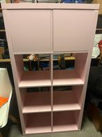 Roze boekenkast met deuren en open vakken, Gebruikt, 100 tot 150 cm, 25 tot 50 cm, 50 tot 100 cm