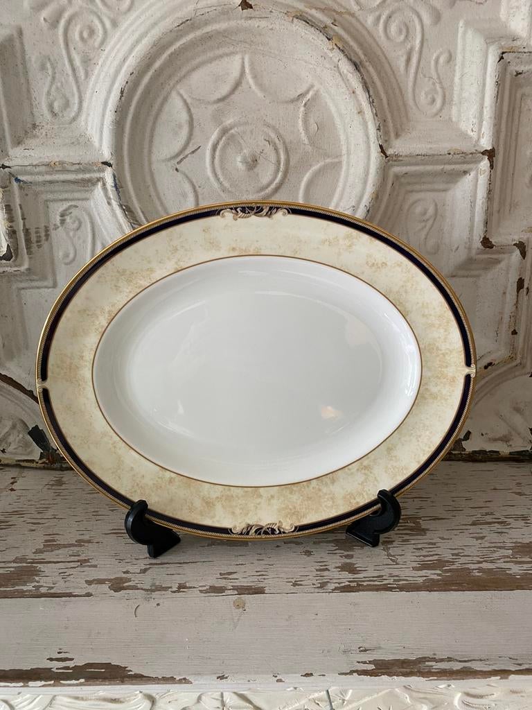 Wedgwood Cornucopia serveerschaal 36 cm, Huis en Inrichting, Keuken | Servies, Nieuw, Ophalen of Verzenden, Schaal of Schalen