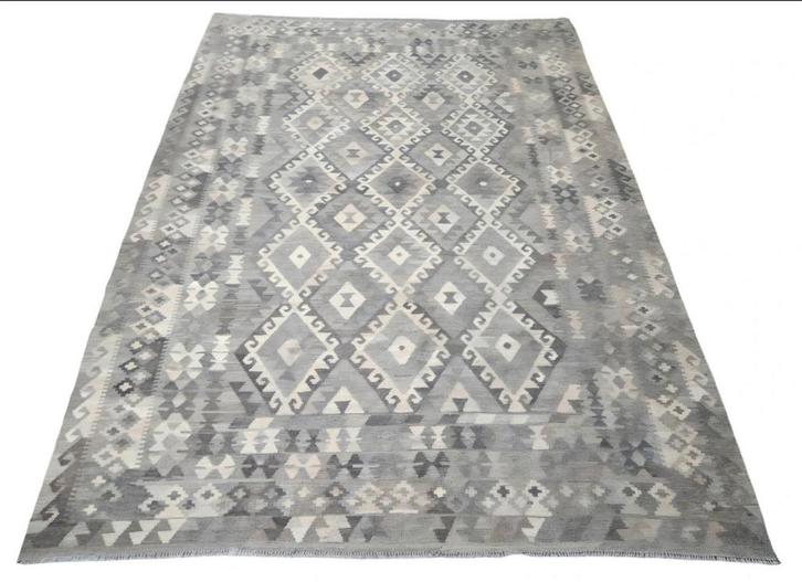 Handmade Persian wool Kelim carpet reversible 215x298cm, Huis en Inrichting, Stoffering | Tapijten en Kleden, Zo goed als nieuw