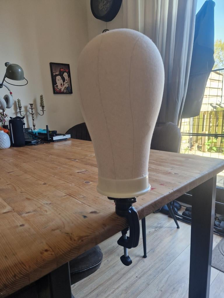 Mannequin hoofd / pruikenstandaard met tafelklem, Onbekend, Ophalen, Zo goed als nieuw